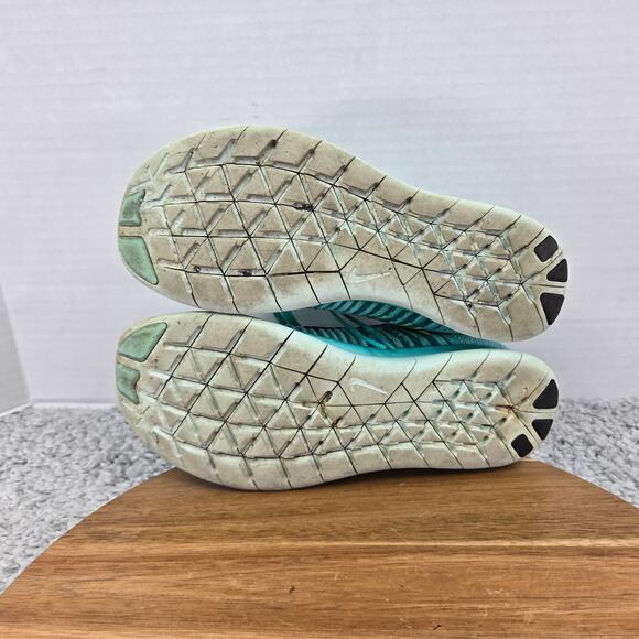 Nike Free Rn Flyknit Hyer Turquoise Athletic Running Shoes Womens 8.5 831070-307 - Picture 9 of 12